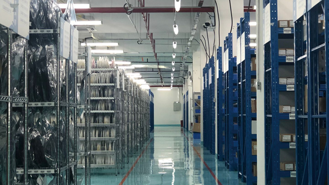 云汉芯城自建的仓储基地